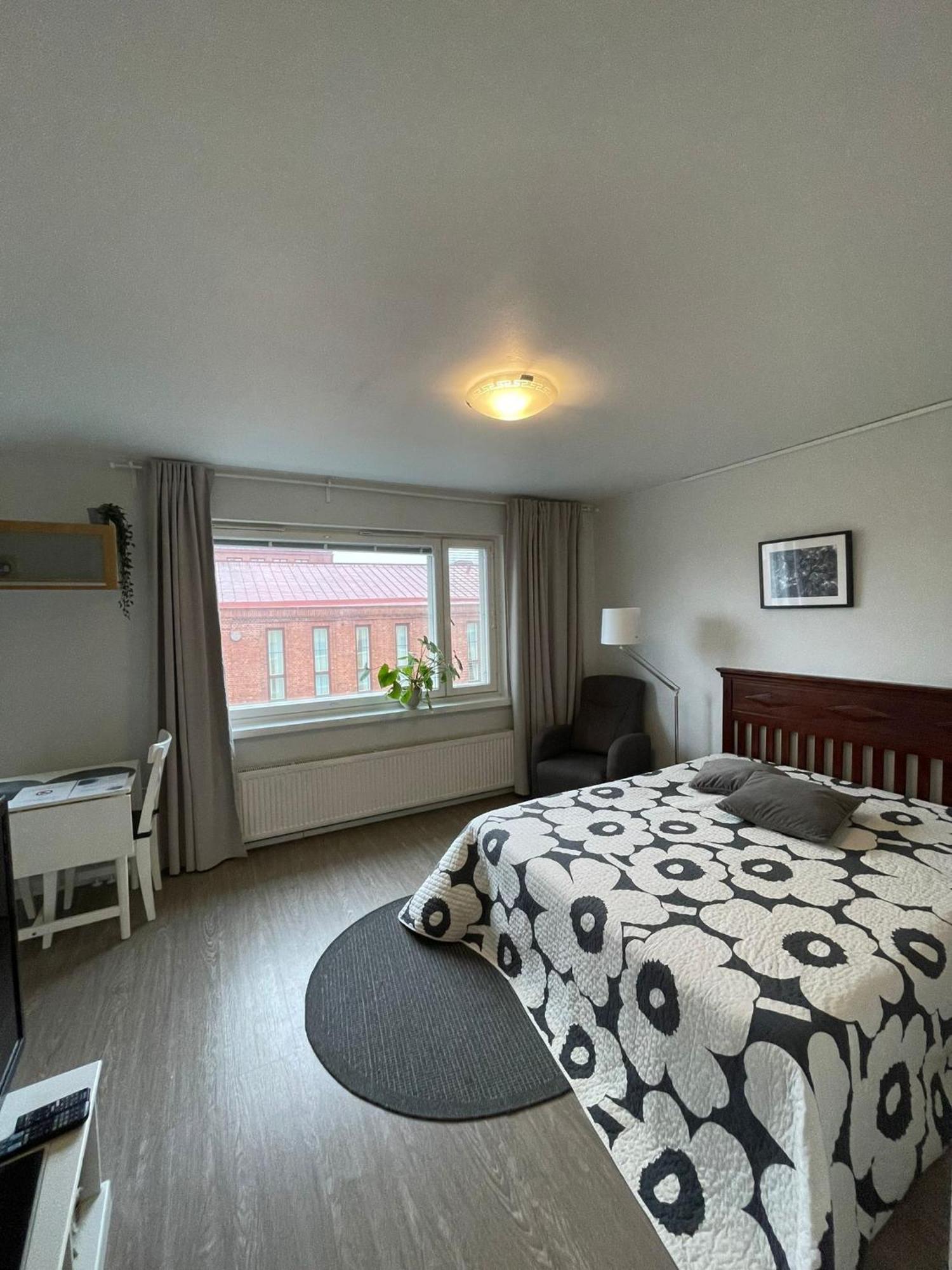 City Apartment Maaherrankatu, Ilmainen Kadunvarsipysaekoeinti Kuopio Esterno foto